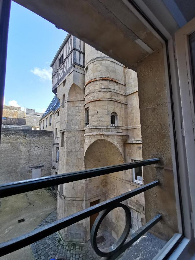 Studio en duplex dans un hôtel particulier Caen Exterior foto